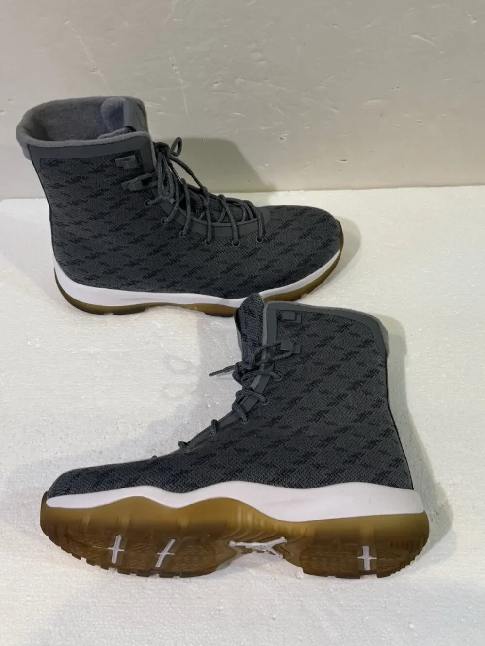Nike Air Jordan Lunarlon Future Boots Mens Size 10.5 Cool Gray eVent Waterproof